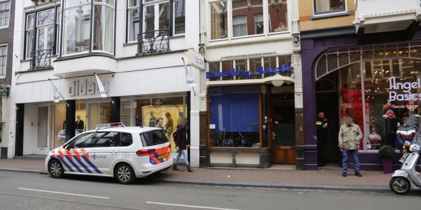 Politie zoekt verdachte casino overval in Amsterdam